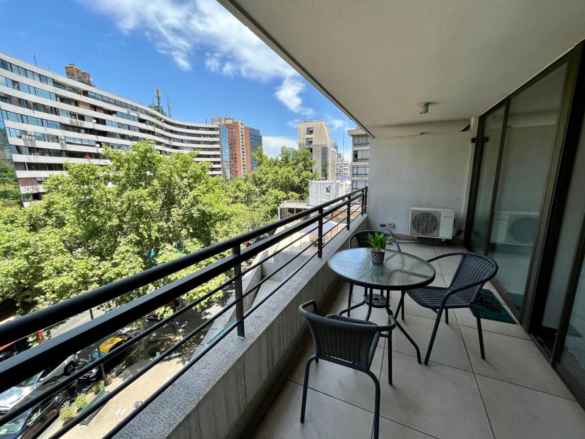 Apartamentos City Centro Los Leones Santiago del Cile Esterno foto