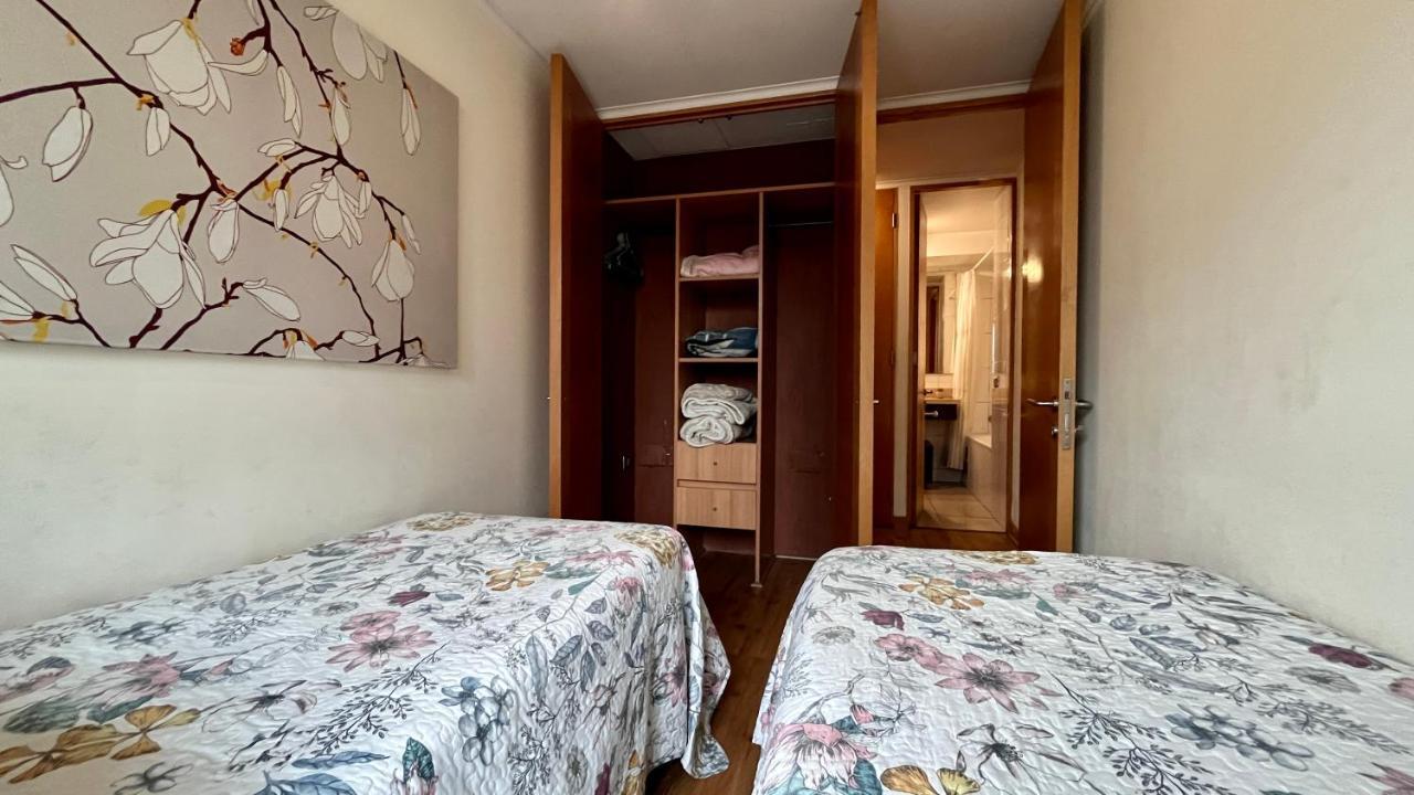 Apartamentos City Centro Los Leones Santiago del Cile Esterno foto