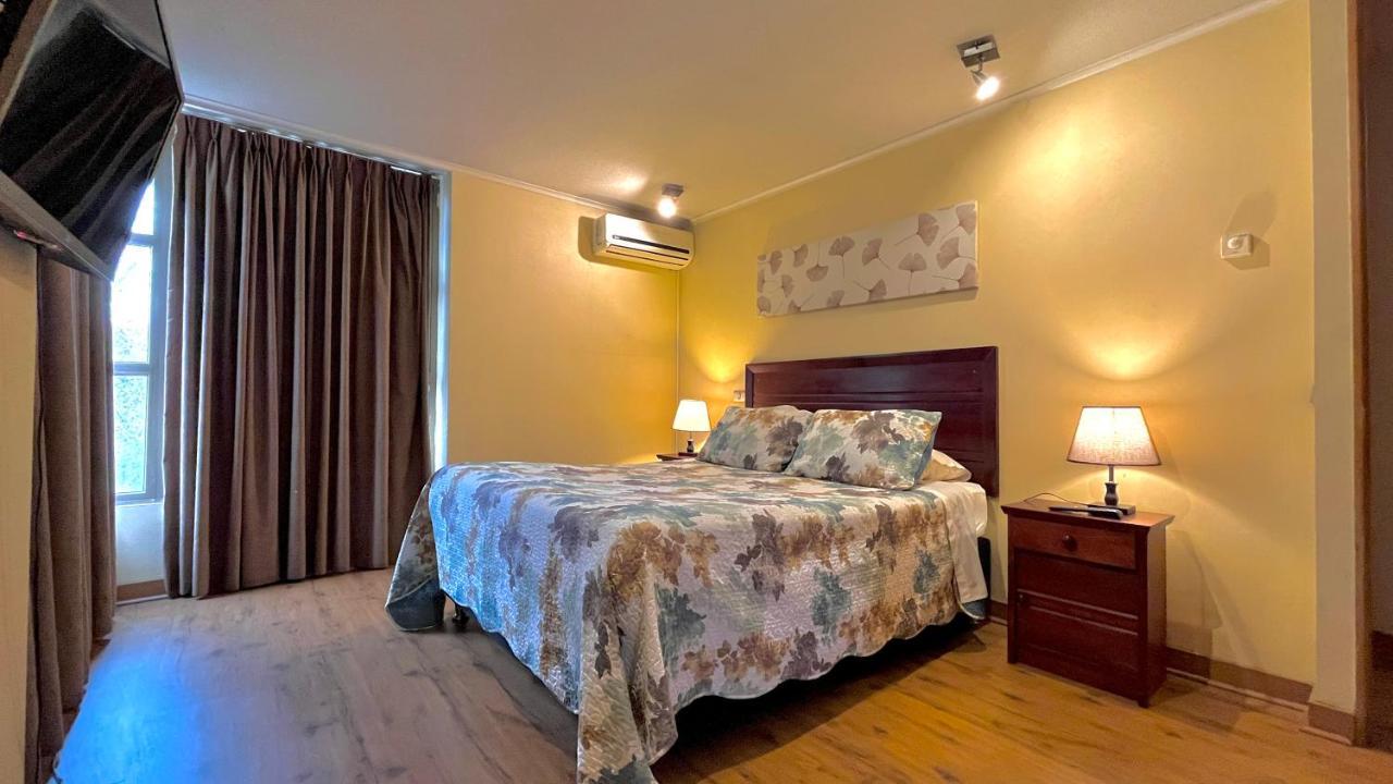 Apartamentos City Centro Los Leones Santiago del Cile Esterno foto