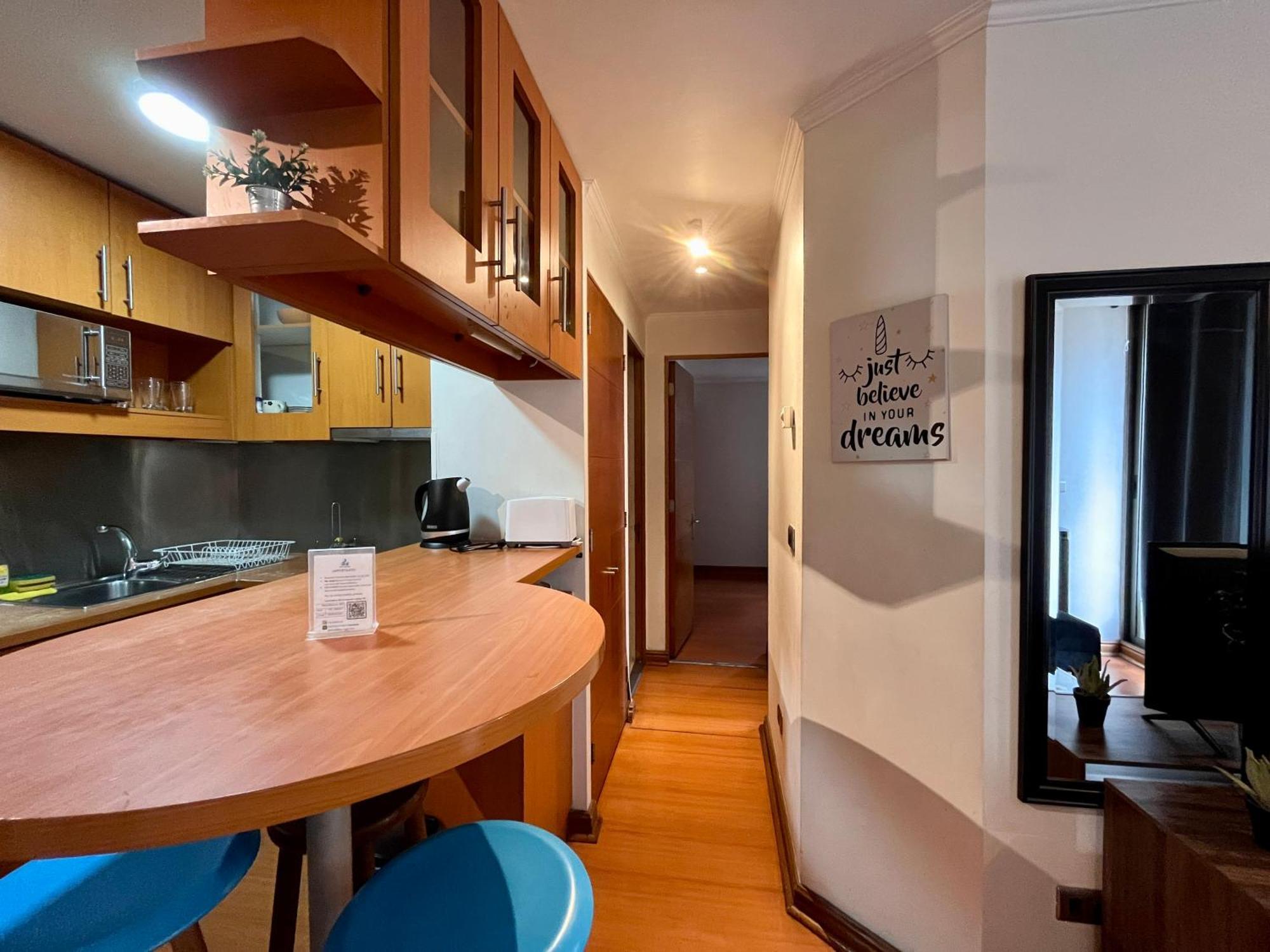 Apartamentos City Centro Los Leones Santiago del Cile Esterno foto