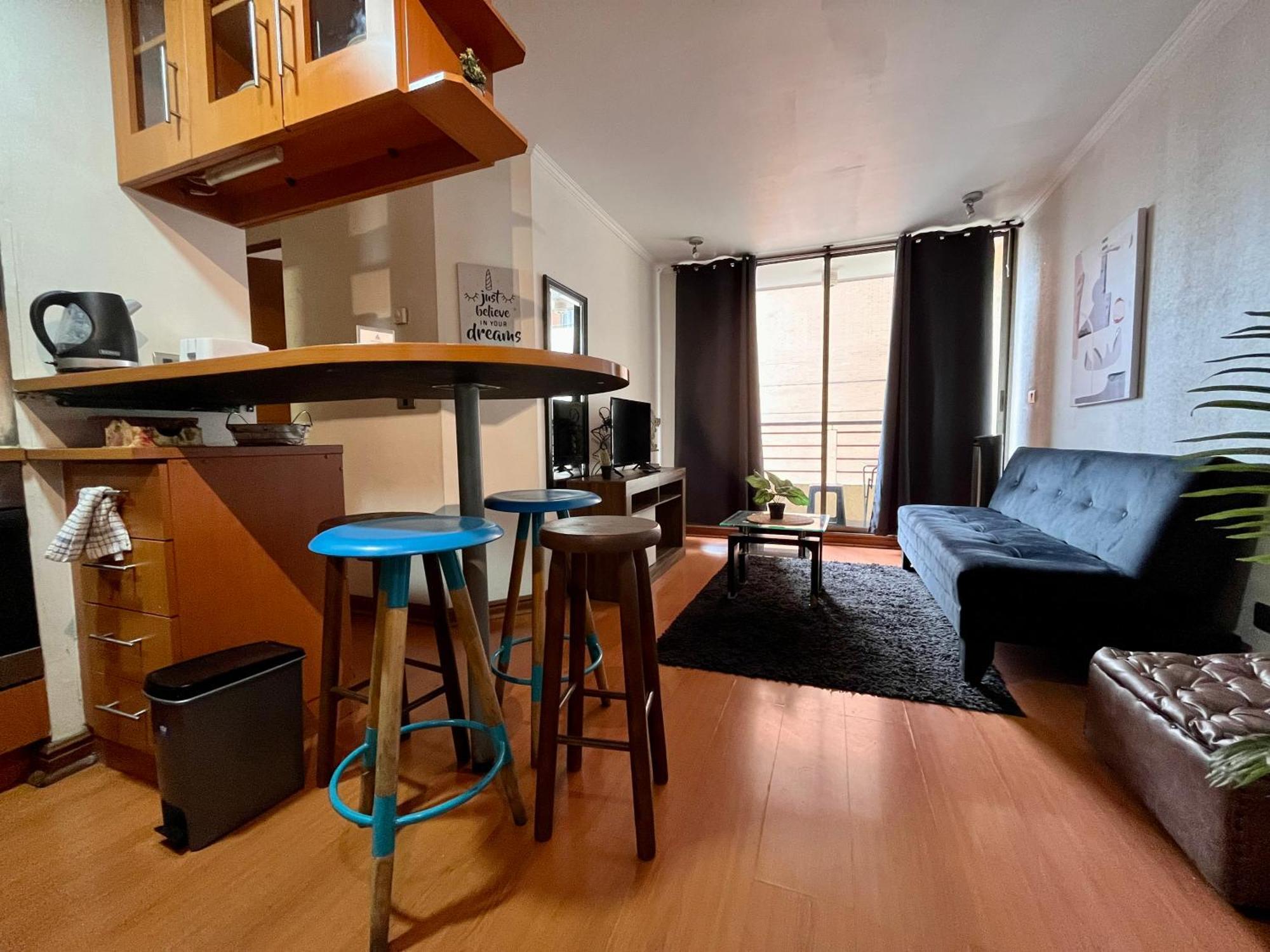 Apartamentos City Centro Los Leones Santiago del Cile Esterno foto
