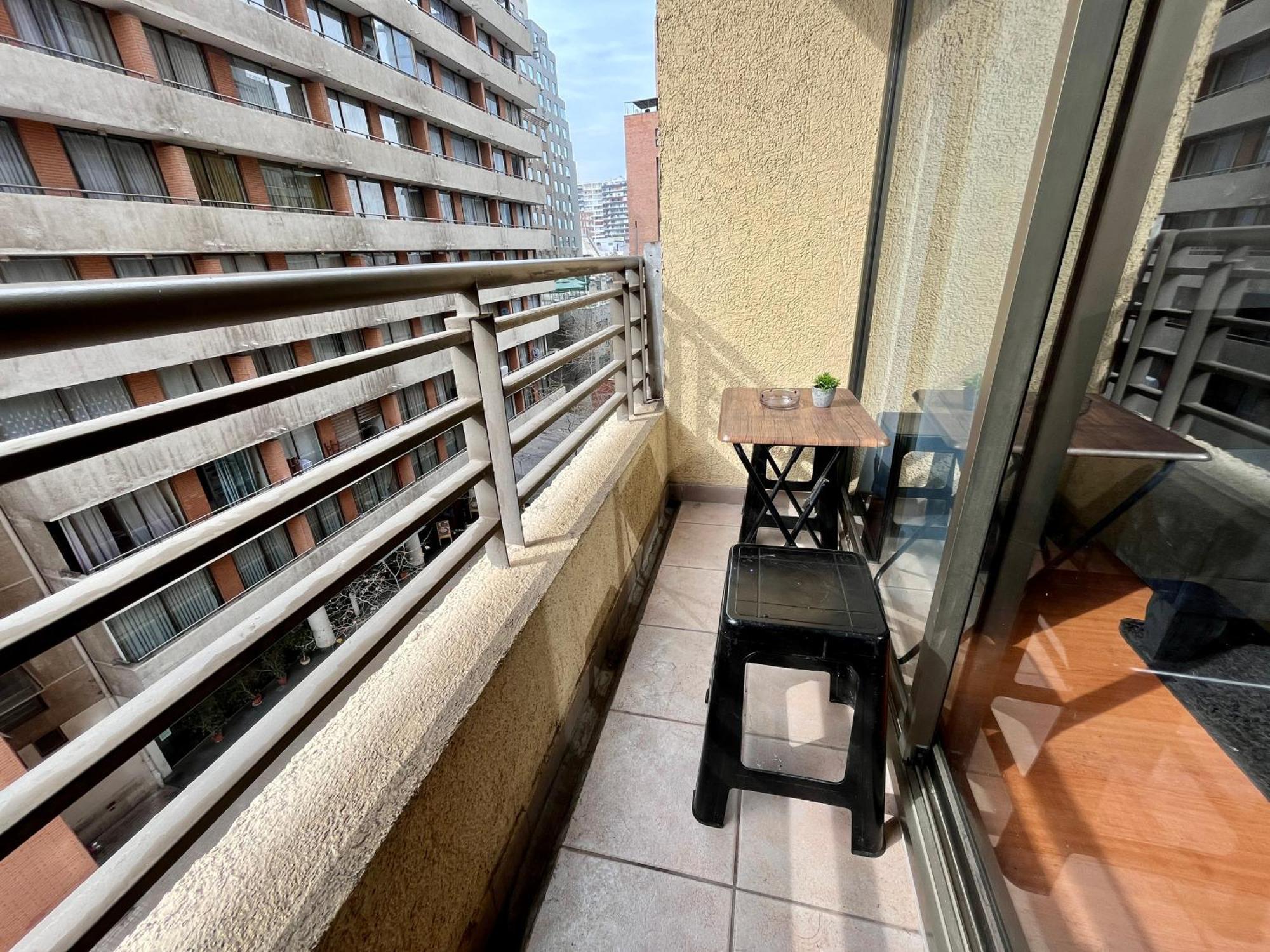 Apartamentos City Centro Los Leones Santiago del Cile Esterno foto